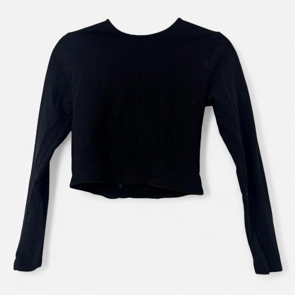 Edikted Black Open Back Long Sleeve Crop Top - Picture 4 of 4